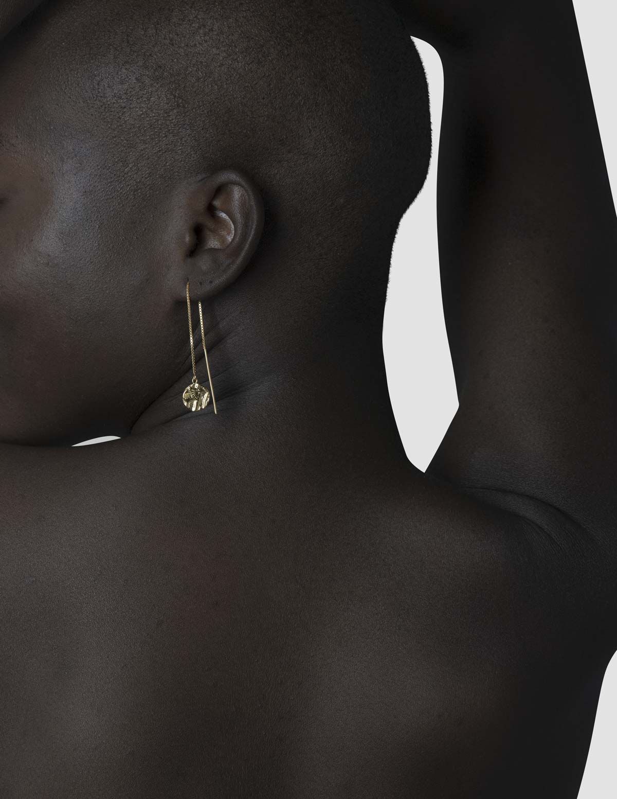 material:gold;