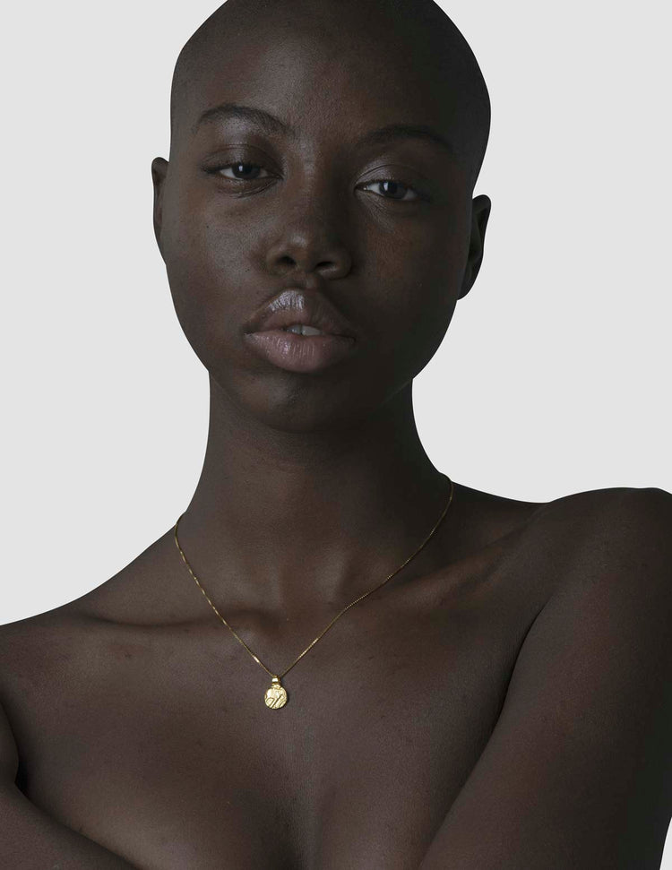 material:gold;