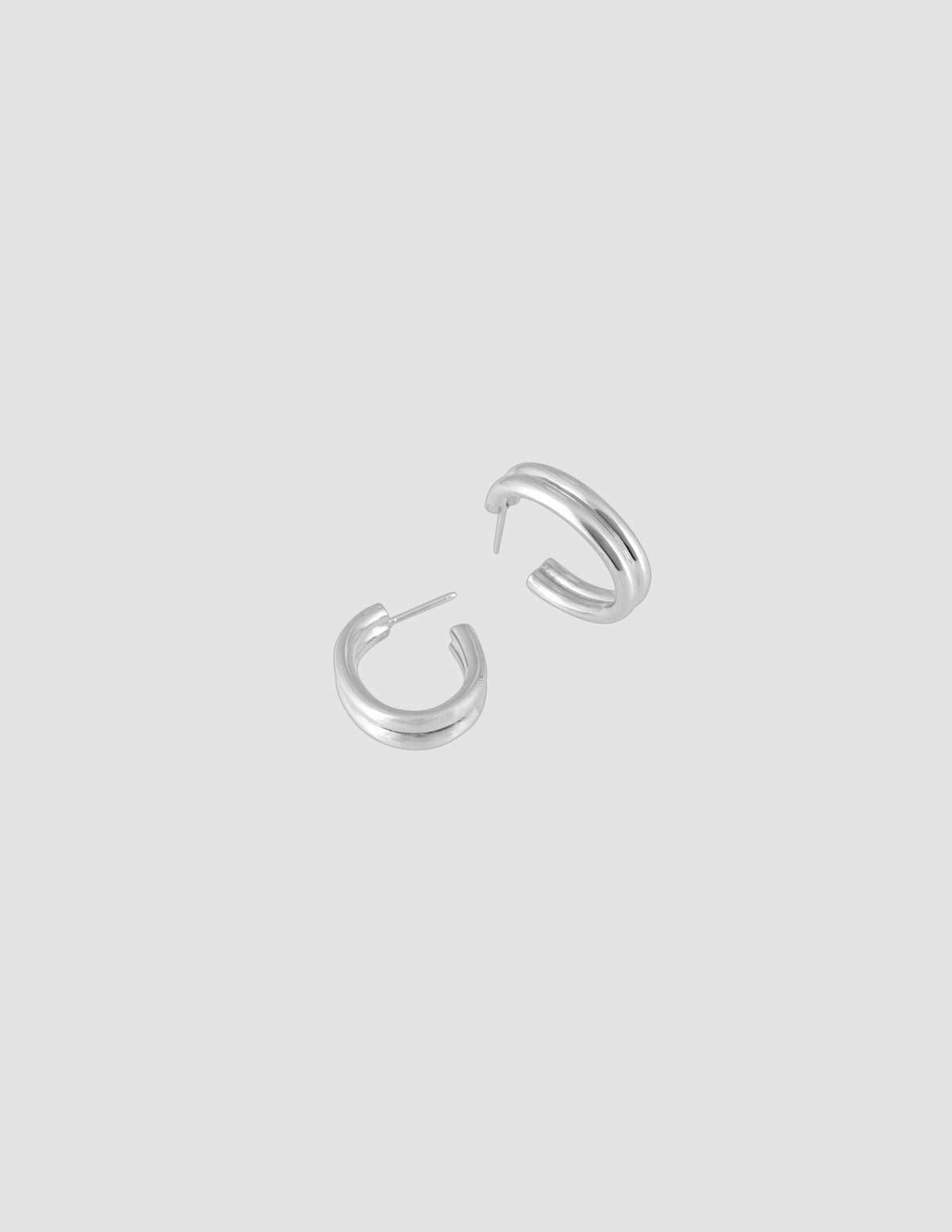 material:silver;