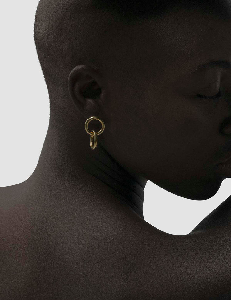 material:gold;