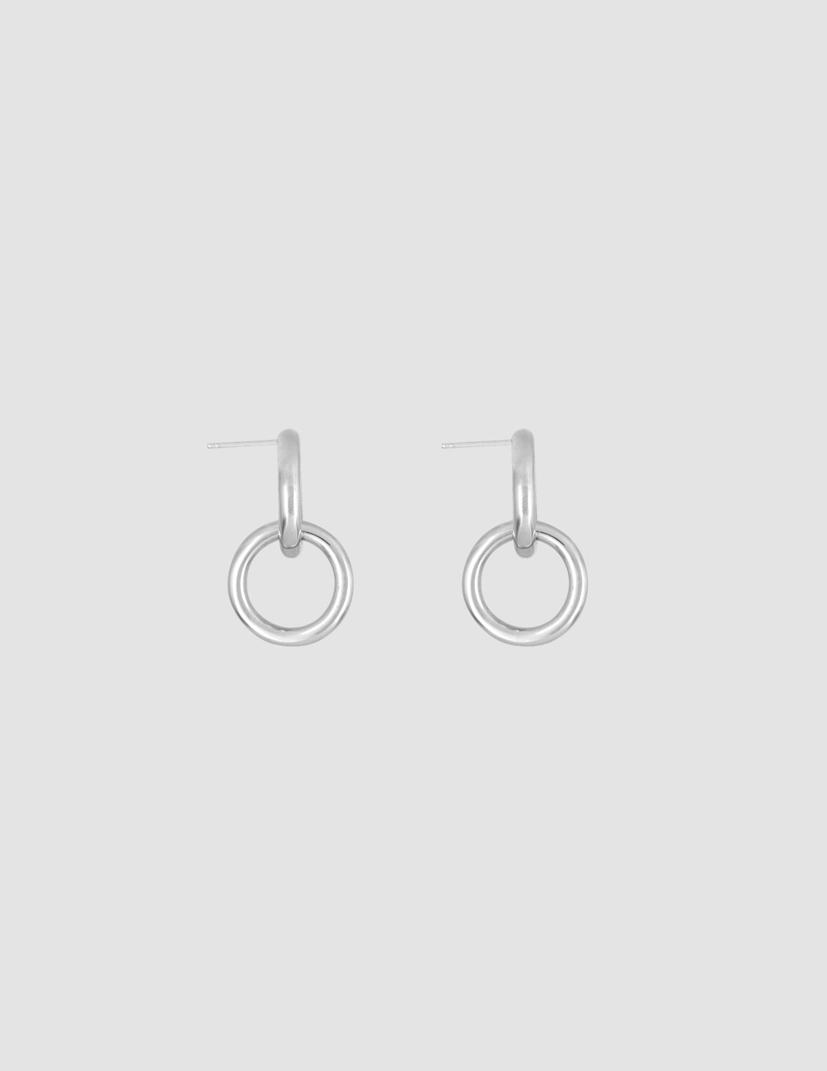 material:silver;