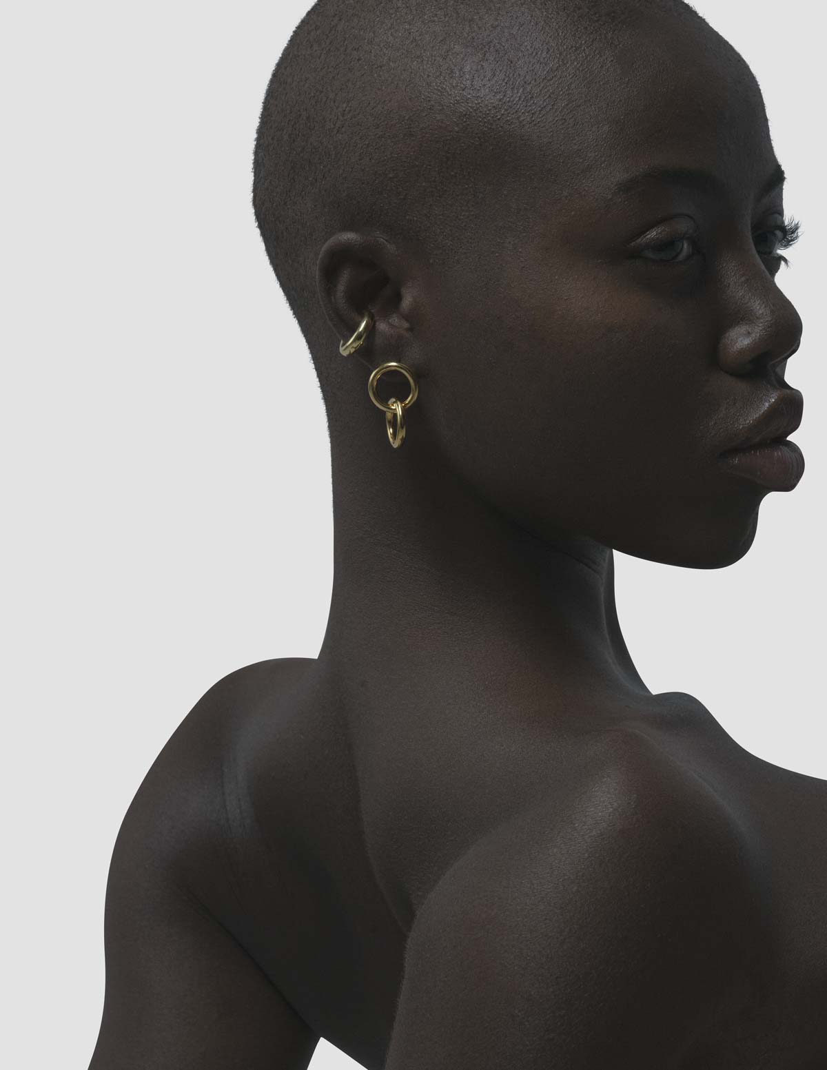 material:gold;