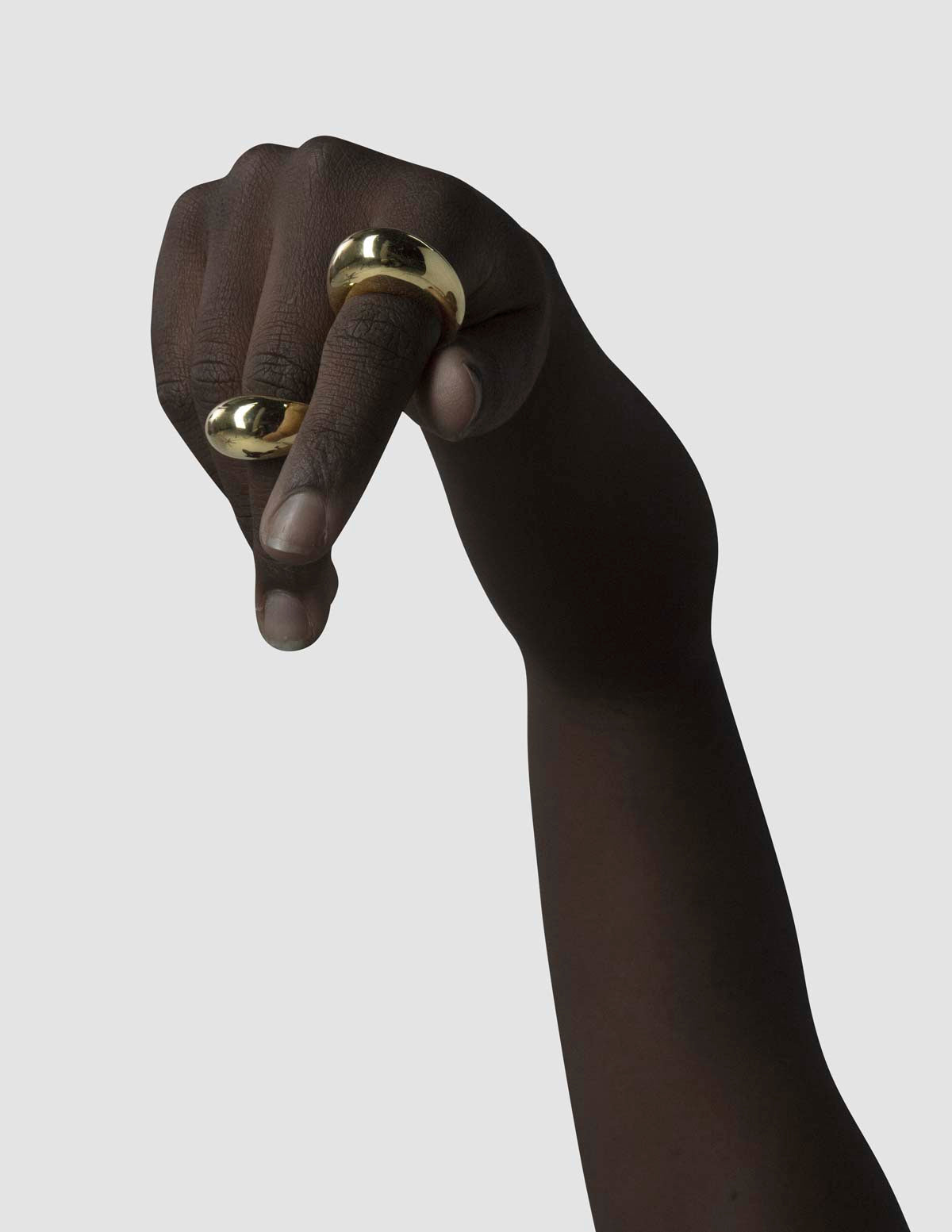material:gold;