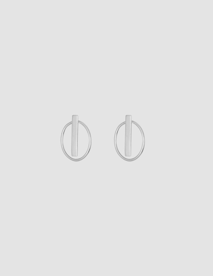 material:silver;