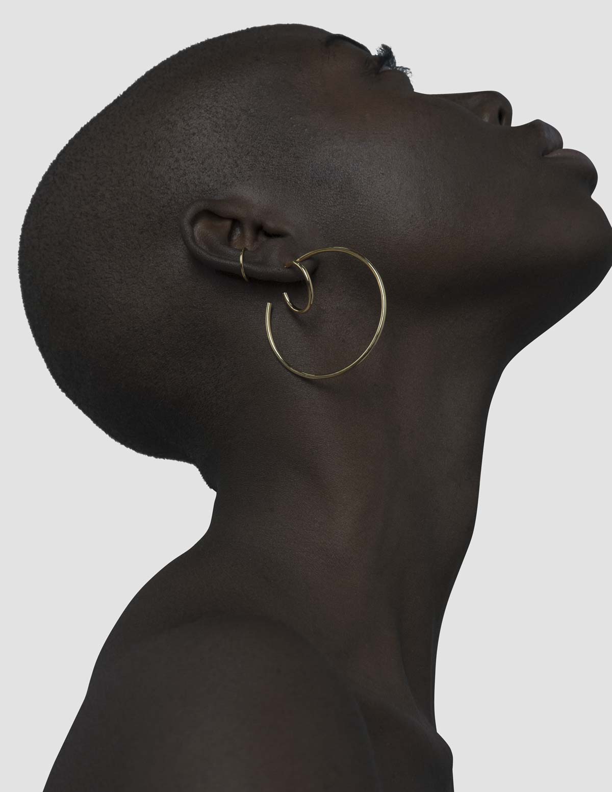 material:gold;