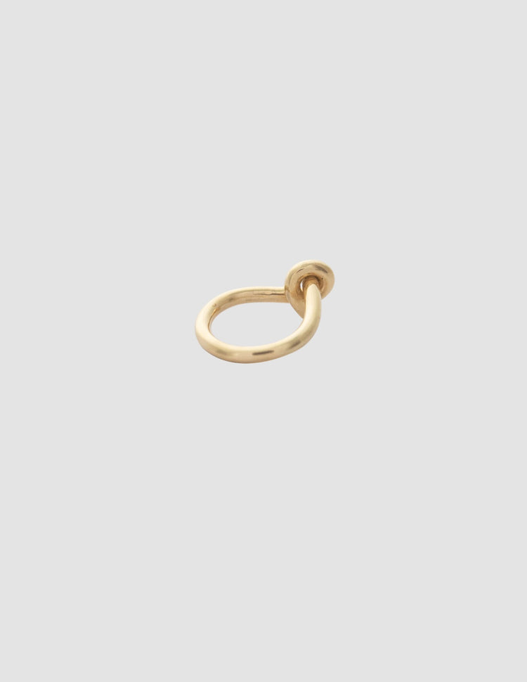 material:gold;