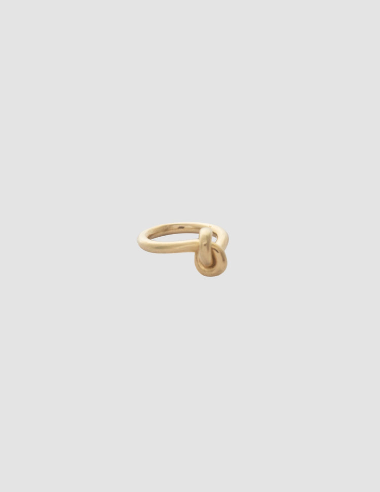 material:gold;