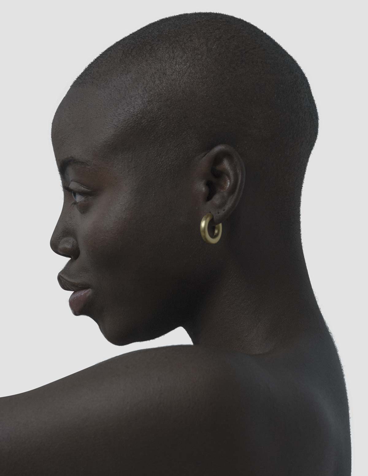 material:gold;