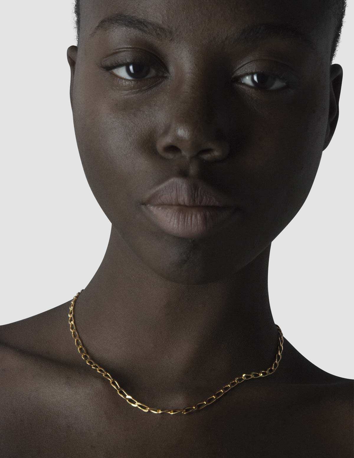 material:gold;