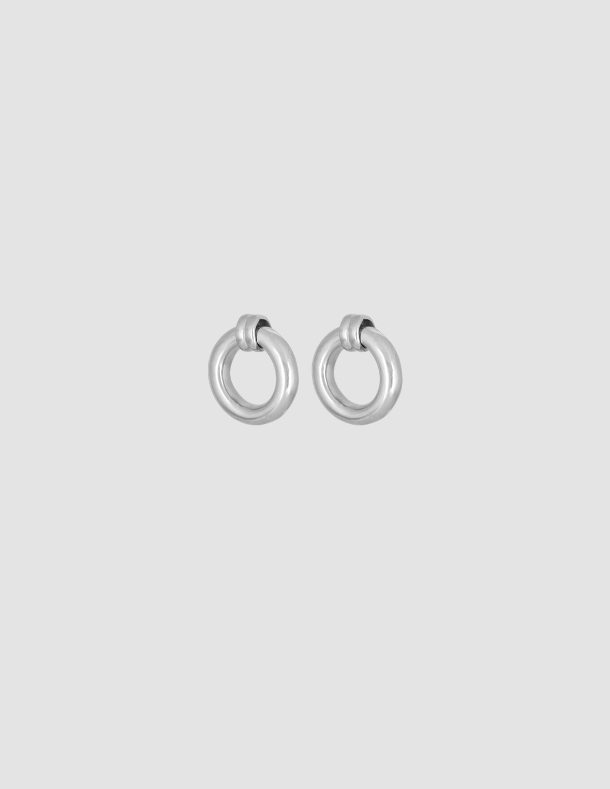 material:silver;