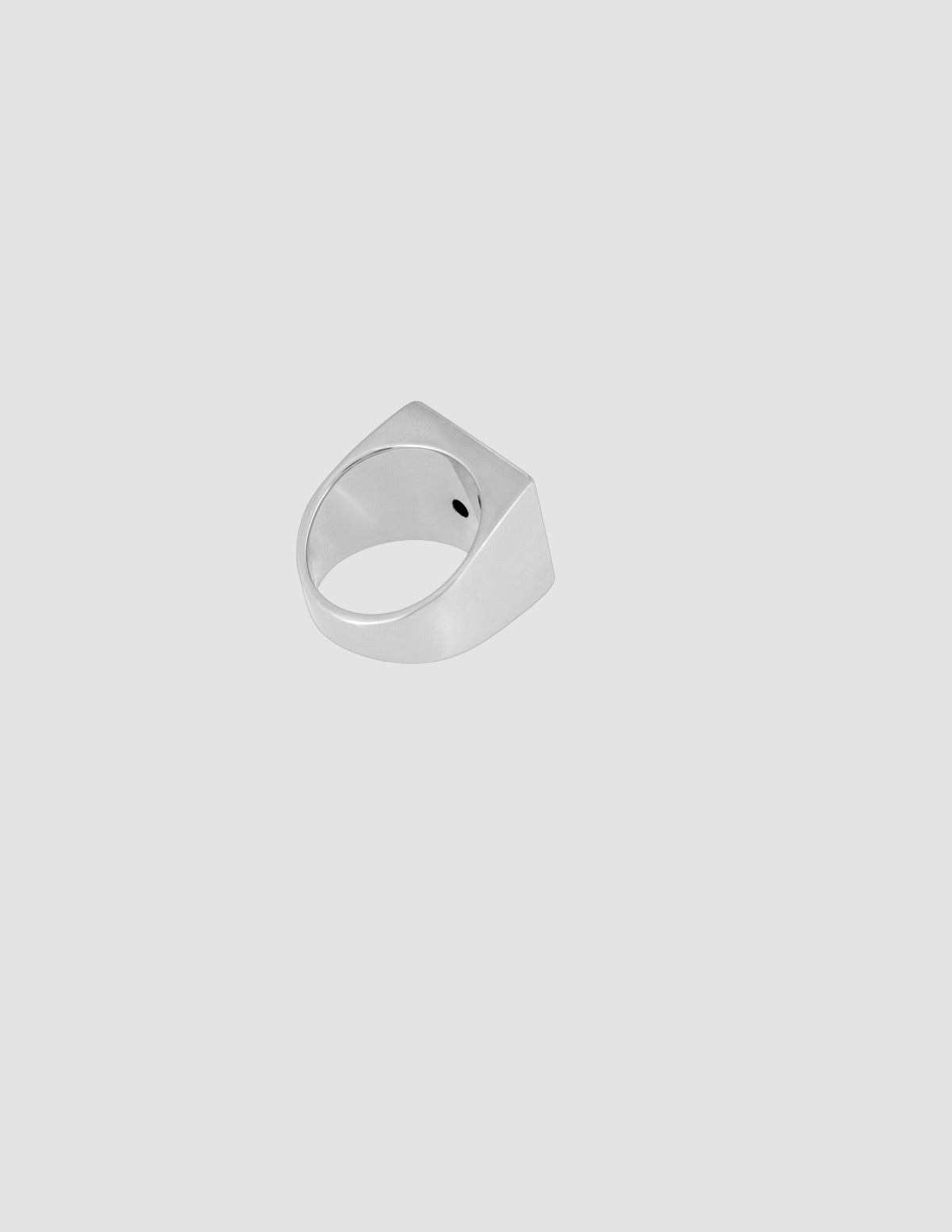 material:silver;