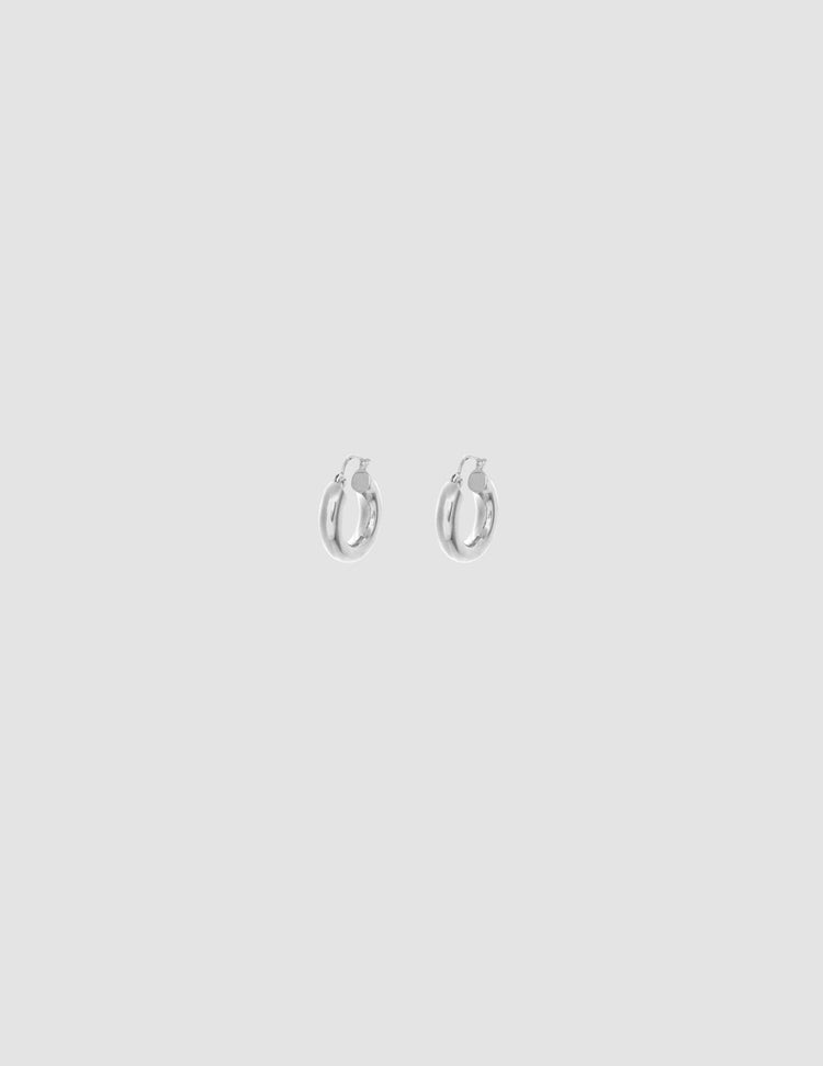 material:silver;