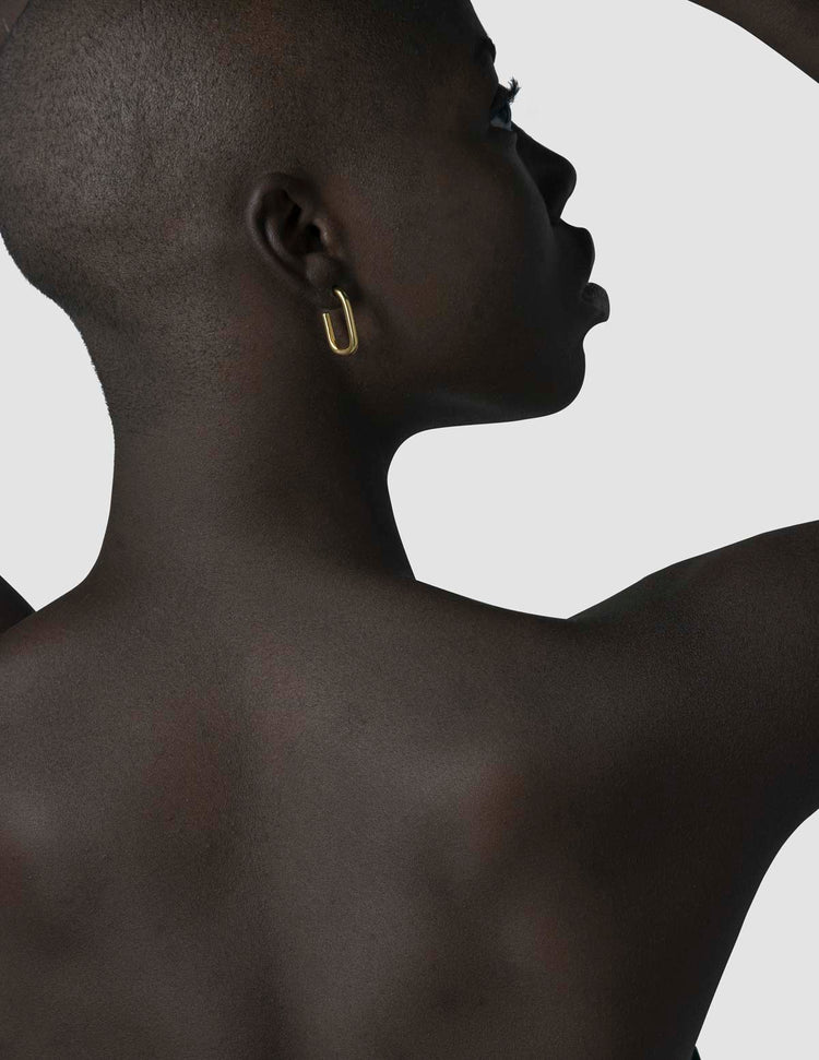 material:gold;