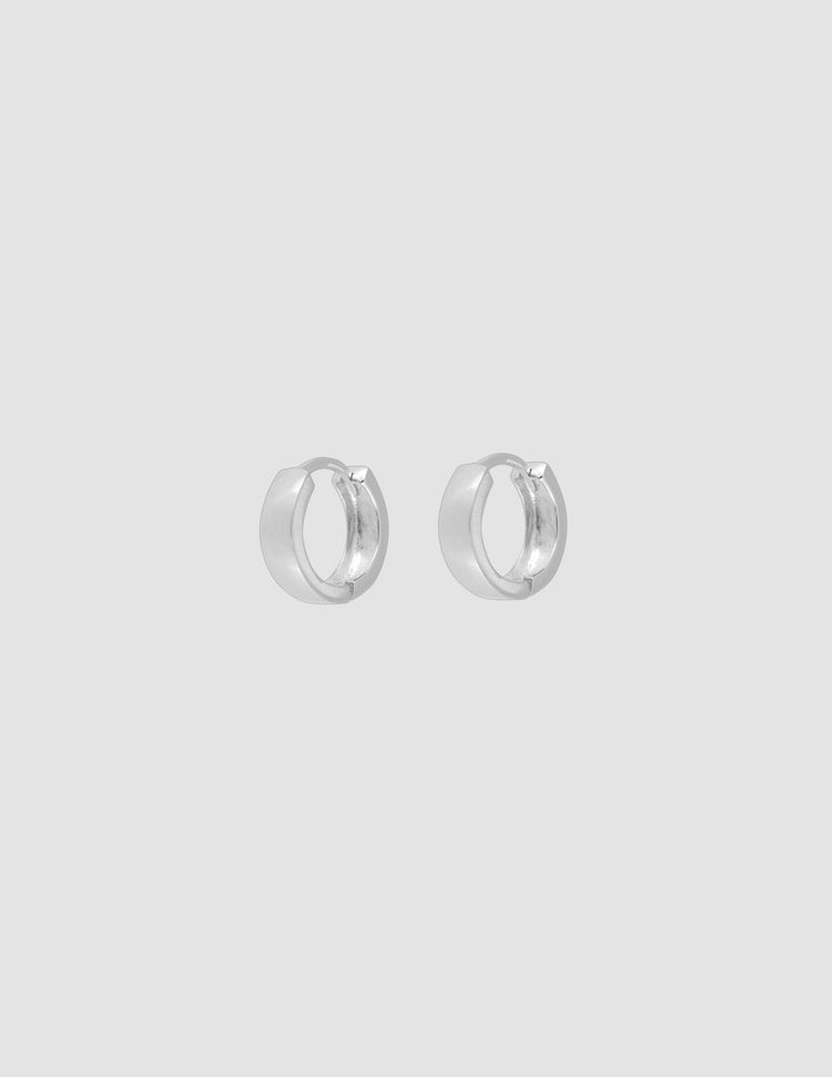 material:silver;