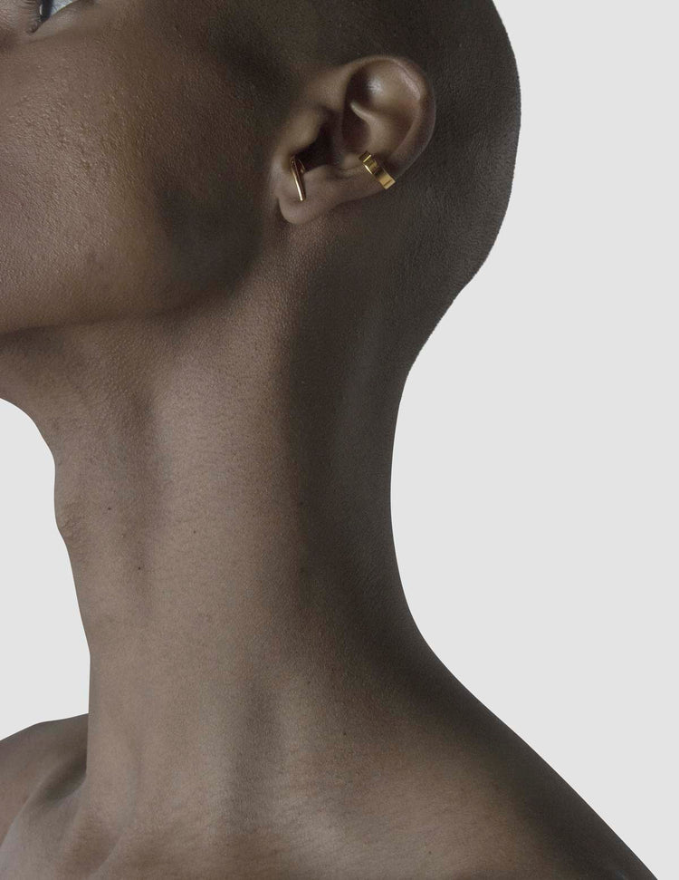 material:gold;