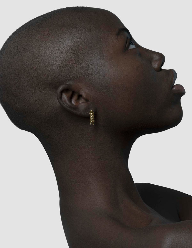 material:gold;